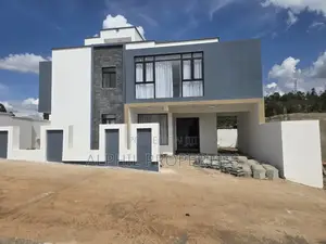 5bdrm Maisonette in Thogoto for sale