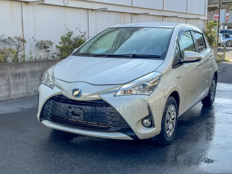 Toyota Vitz 2019 White