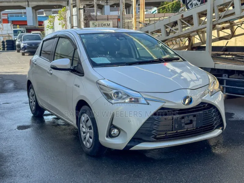 Toyota Vitz 2019 White