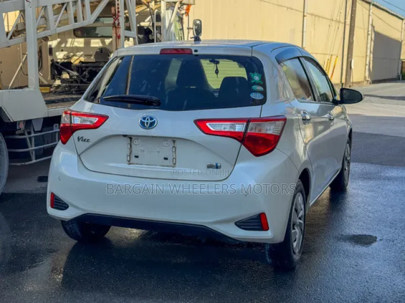 Toyota Vitz 2019 White