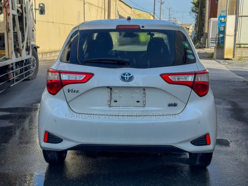 Toyota Vitz 2019 White