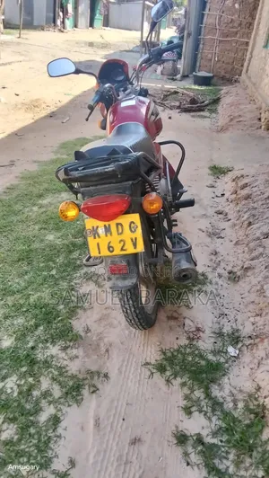 Bajaj Boxer 2014 Red
