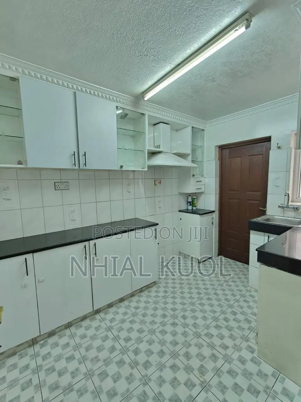 4 Bedroom +Sq