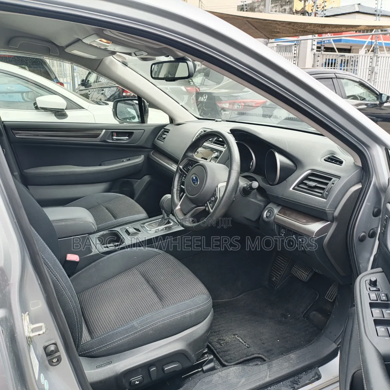 Subaru Legacy 2019 Silver