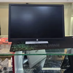 Elitedisplay E242 Monitor 24-Inch Dscreen With a 16:1 Ratio.