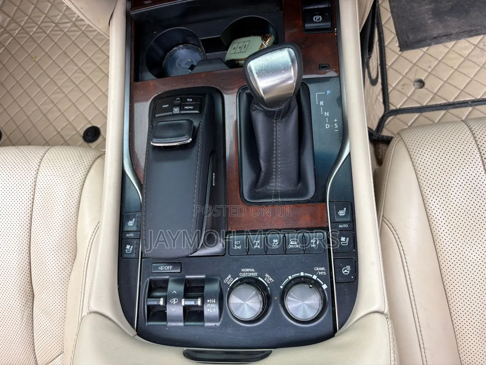 Lexus LX 2017 Pearl