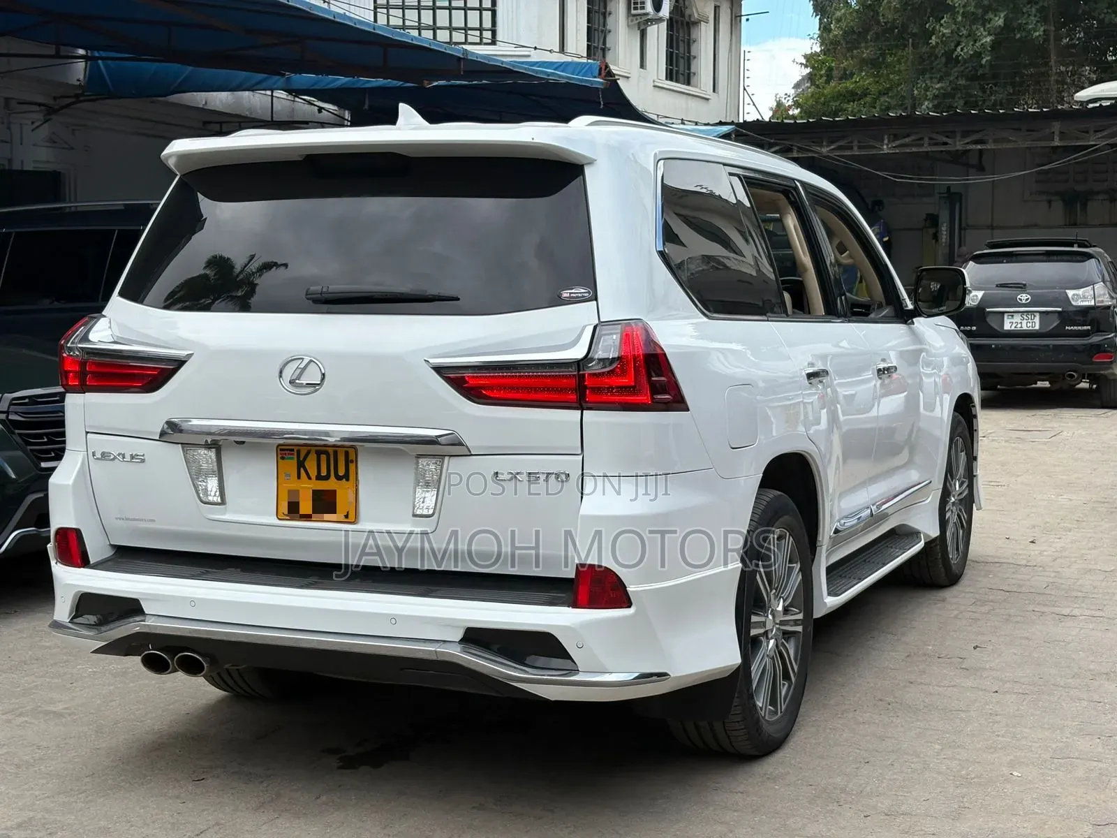 Lexus LX 2017 Pearl