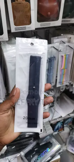 20mm Silicone Smartwatch Band With a Secure Pin-and-Tuck Closure