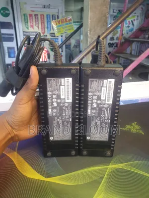 Hp 135w 19.5v 7.4mm Big Pin Blue