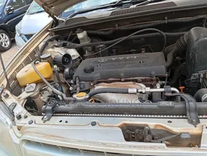 Toyota Kluger 2004 Silver