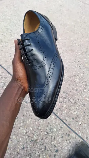 Official Shoes "Anax"
