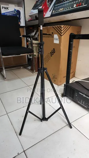 Adjustable Floor-Standing Tripod With Phone Mount
