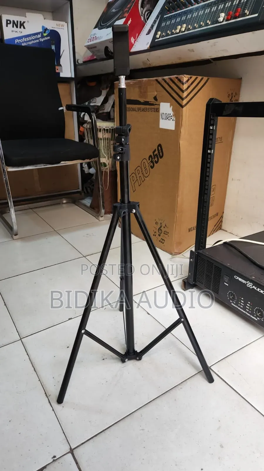 Adjustable Floor-Standing Tripod With Phone Mount