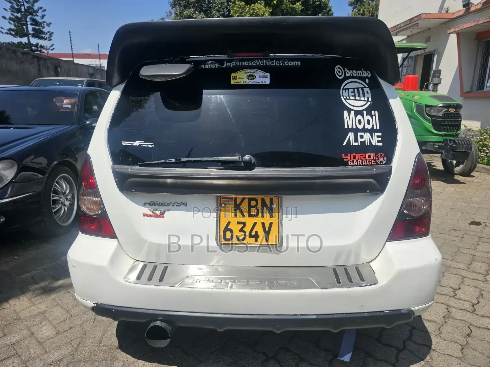 Subaru Forester 2005 White