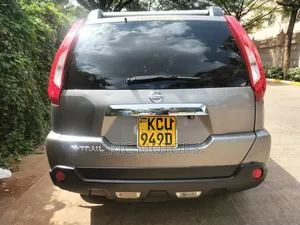 Nissan X-Trail 2012 Gray