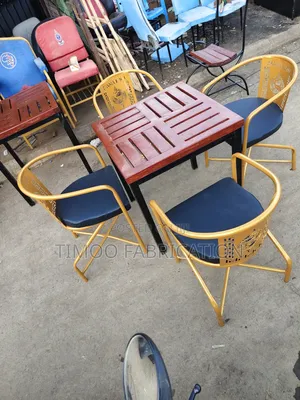 Restaurant 4 Chairs and Wooden Seats