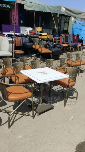 Restaurant Seats and Table