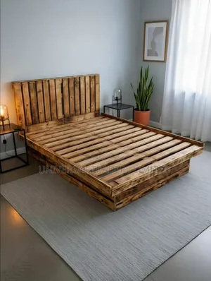 Pallets Bed - Floating Pallet Bed - 5x6