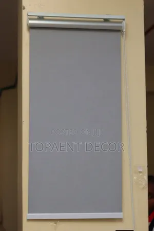 Light Grey Blackout No Light at All Horizontal Office Window Blinds