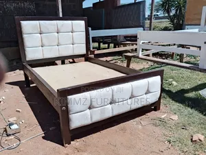 4x6 Black Tufted Mocket Bed