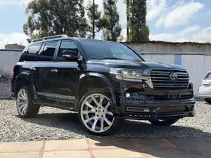 Toyota Land Cruiser 4.6 V8 ZX 2019 Black
