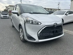 Toyota Sienta 2020 White