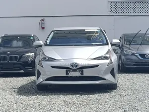 Toyota Prius 2019 Silver