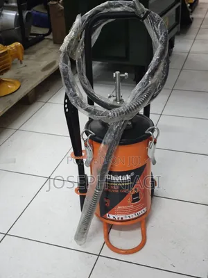 Chetak Lubricator
