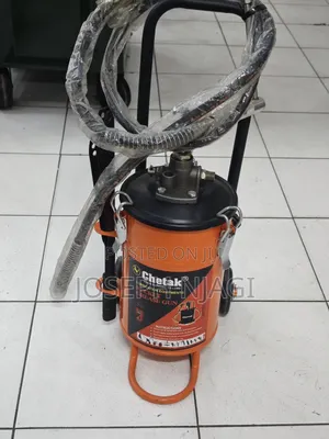 Chetak Lubricator