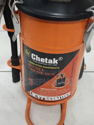 Chetak Lubricator