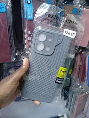 Vivo Y28 4g-Grey Gear4 Phone Case