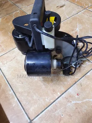 Heavy Duty and Affordable Juki Bag Closer/Reliable Bag Closer
