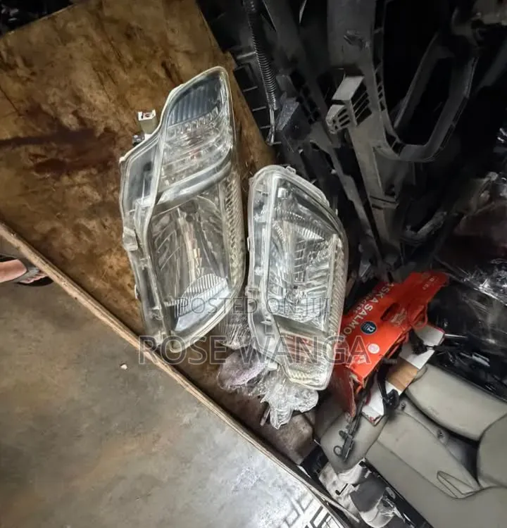 Axio 2010 Headlight