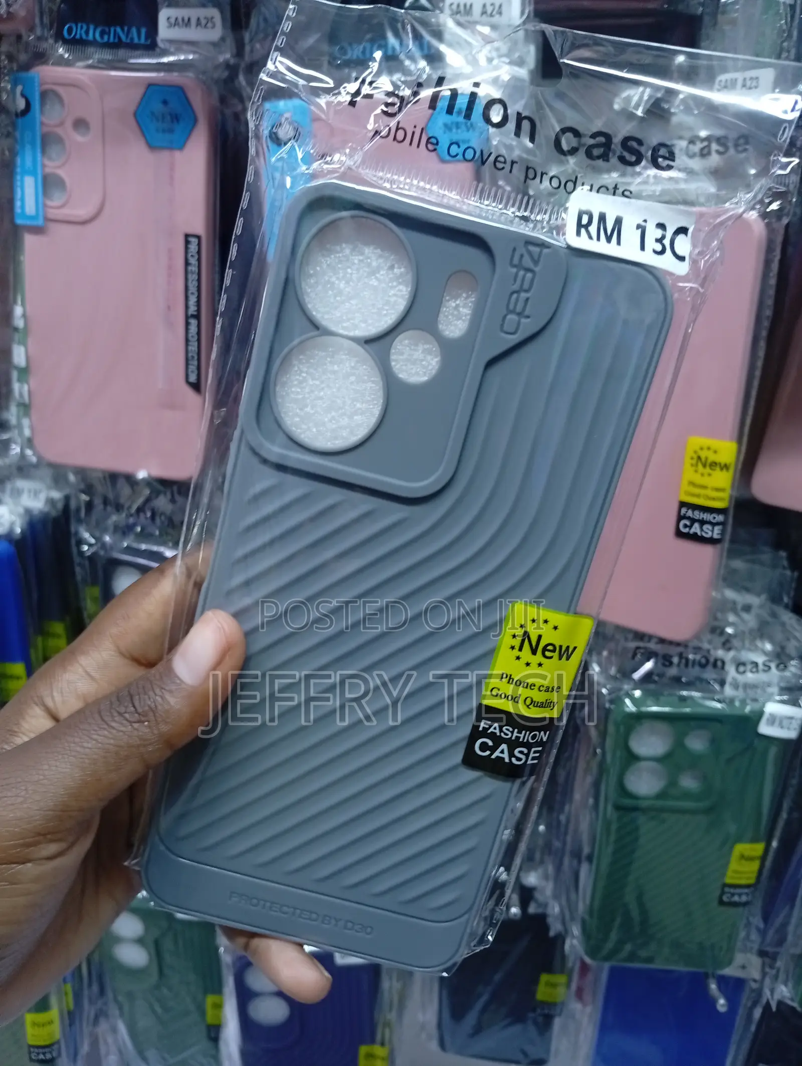 Xiaomi Redmi 13c Features a Stylish Diagonal Ribbed Texture Cover