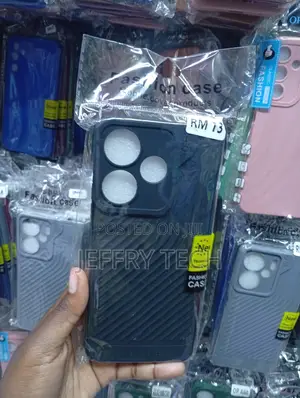 Rm13 Three-Lens Cutout Pattern Case