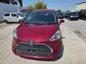 Toyota Sienta 2019 Red