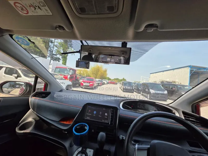 Toyota Sienta 2019 Red