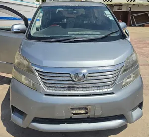 Toyota Alphard 2013 Silver