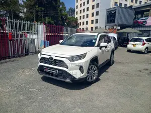 Toyota RAV4 2019 White