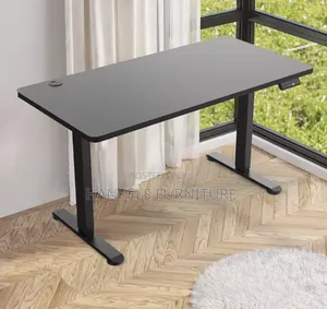 1.4m Electric Desk – Smart Ergonomic Office Furniture Solution