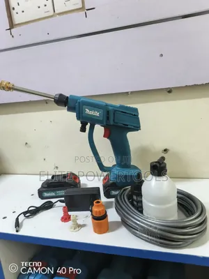 Makita 88v Cordless High Pressure Car Washer With Battery Charger