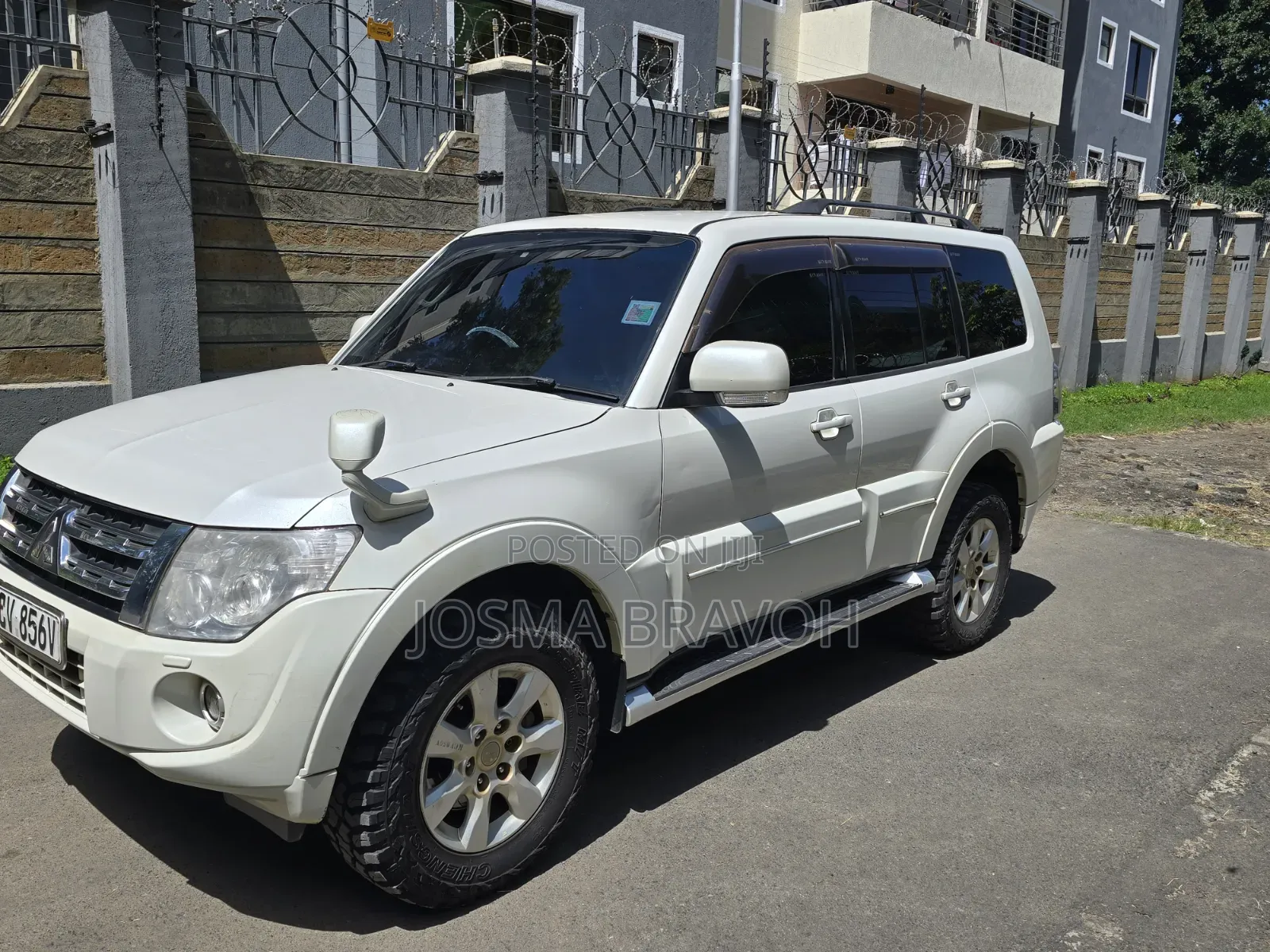 Mitsubishi Pajero 2017 White