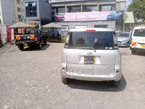 Toyota Sienta 2015 White