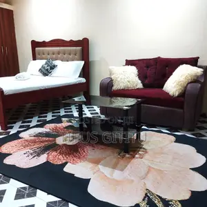 Spacious Studio Airbnb Mombasa Cbd, Ganjoni | Near SGR Sapphire