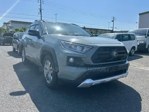 Toyota RAV4 2020 Green