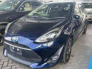 Toyota Aqua 2019 Blue