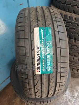 255/55r18 Bridgestone Tyre (Dueler H/P Sport) Made in Japan