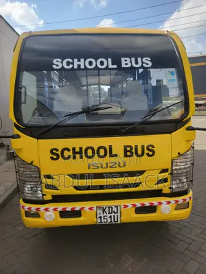 Isuzu NQR 2023 Yellow