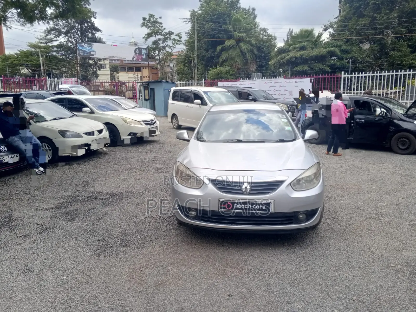 Renault Fluence 2011 Silver