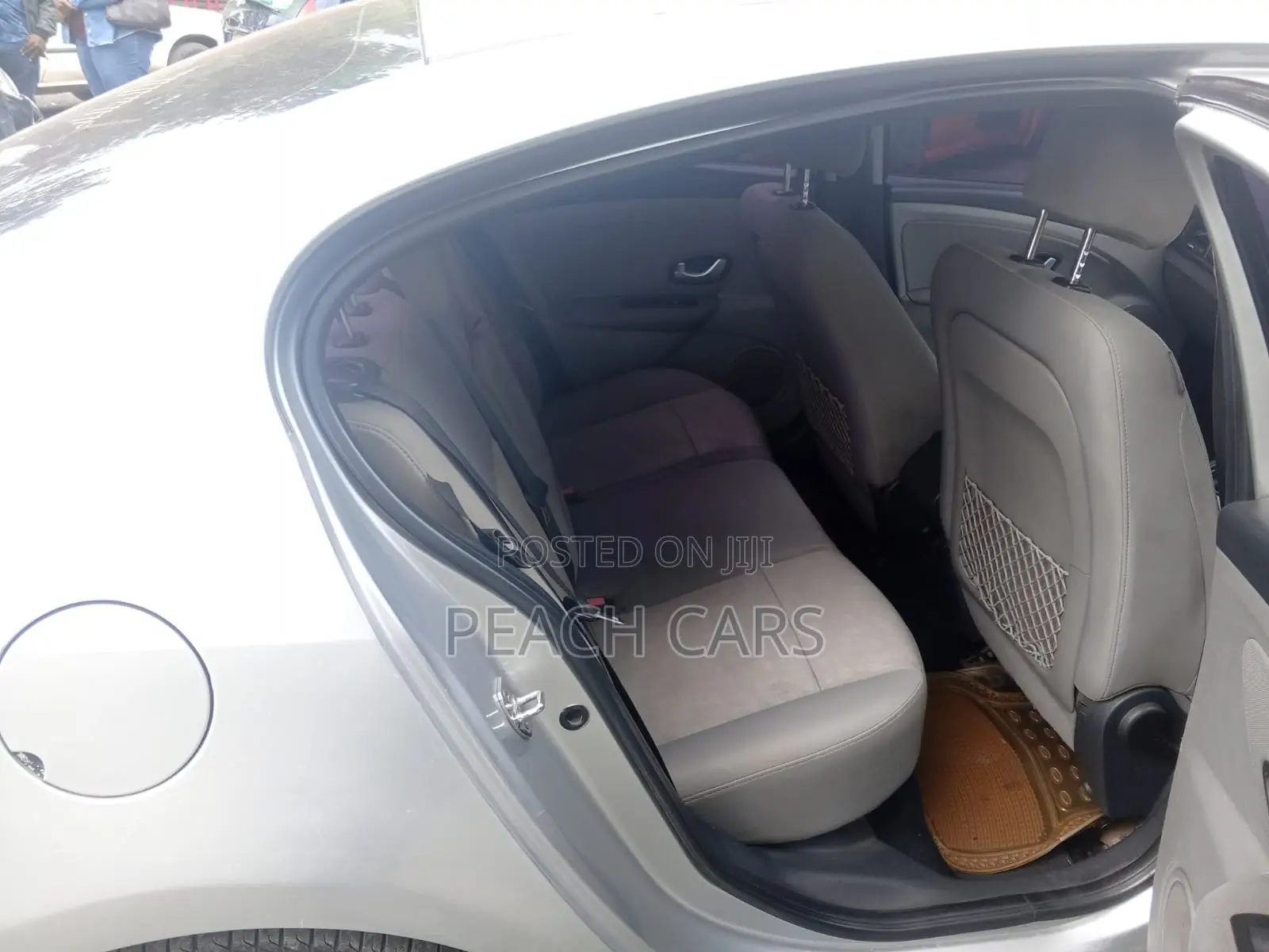 Renault Fluence 2011 Silver